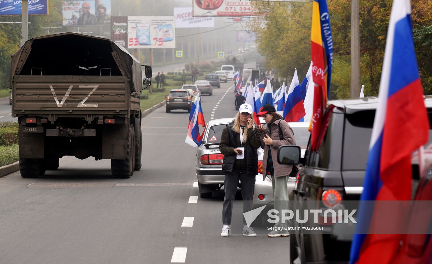 DPR Russia Accession Rally