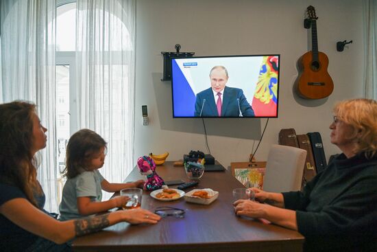 Russia Putin New Territories Accession Broadcast