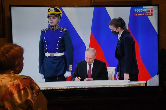 Russia Putin New Territories Accession Broadcast