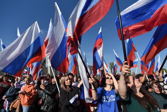 DPR Russia Accession Rally