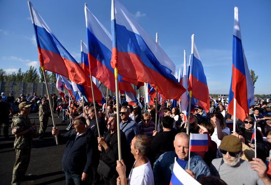 DPR Russia Accession Rally