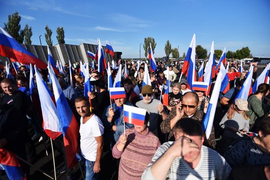 DPR Russia Accession Rally