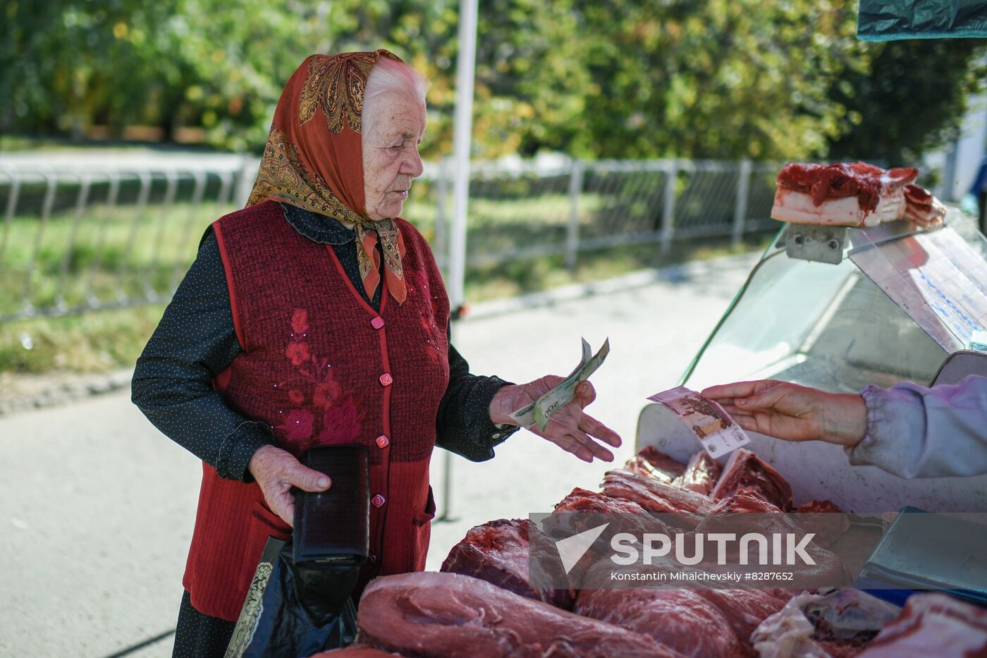 Russia Crimea Food Market