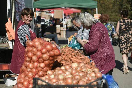 Russia Crimea Food Market