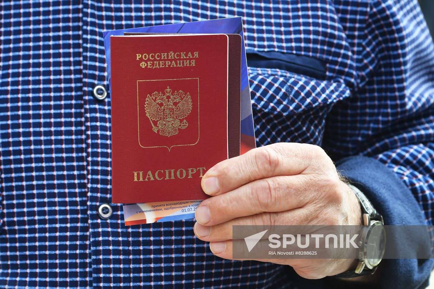 DPR Russia Ukraine Military Operation Passports