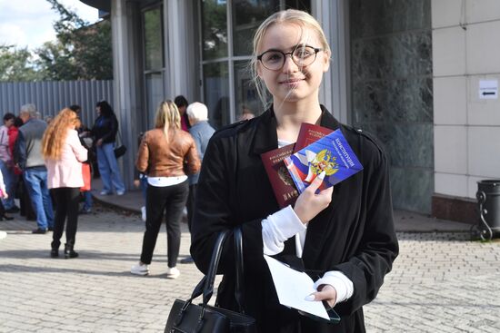 DPR Russia Ukraine Military Operation Passports