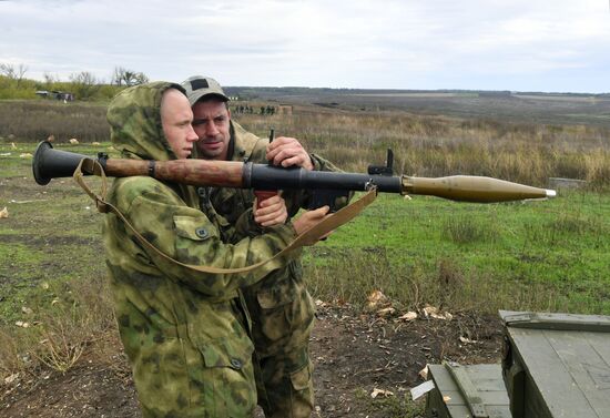 DPR Russia Ukraine Military Operation Partial Mobilisation Training