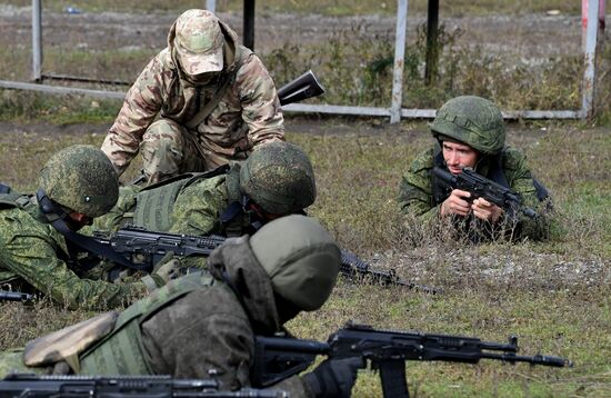 DPR Russia Ukraine Military Operation Partial Mobilisation Training