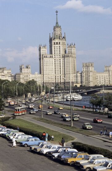 Stalinist high-rise on Kotelnicheskaya Embankment