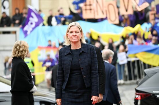 Czech Republic European Political Community Summit Arrival