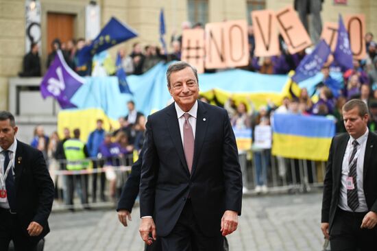 Czech Republic European Political Community Summit Arrival