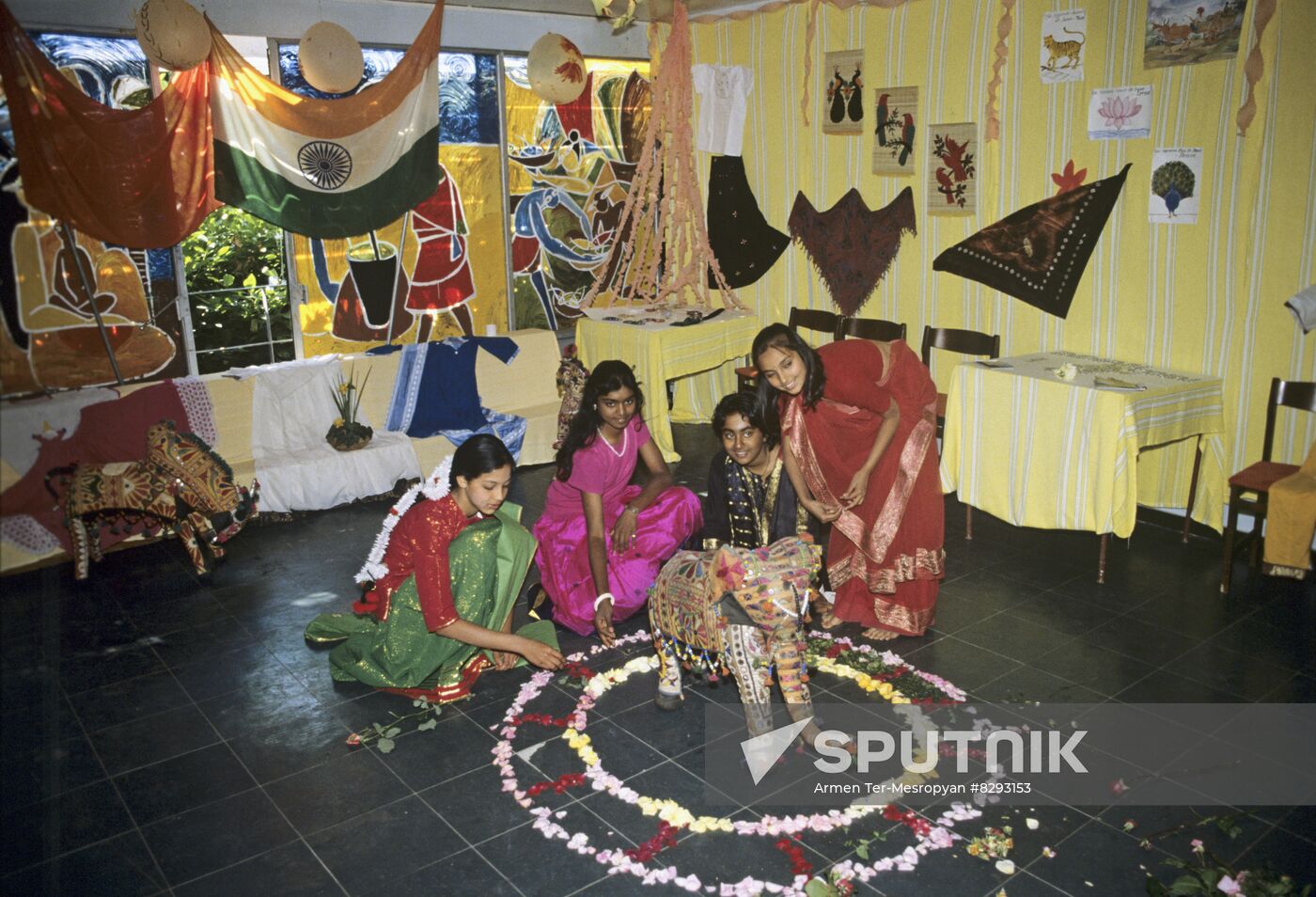 Indian schoolchildren in Artek