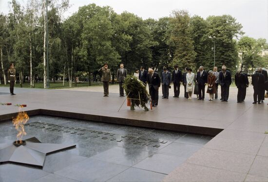 Members of Japanese parliamentary delegation visit USSR