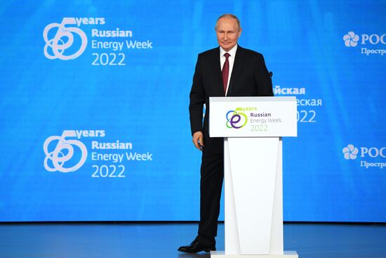 Russia Putin Energy Week Forum