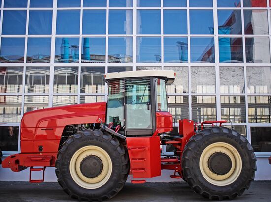 RSM 2375 tractor by Rostselmash company