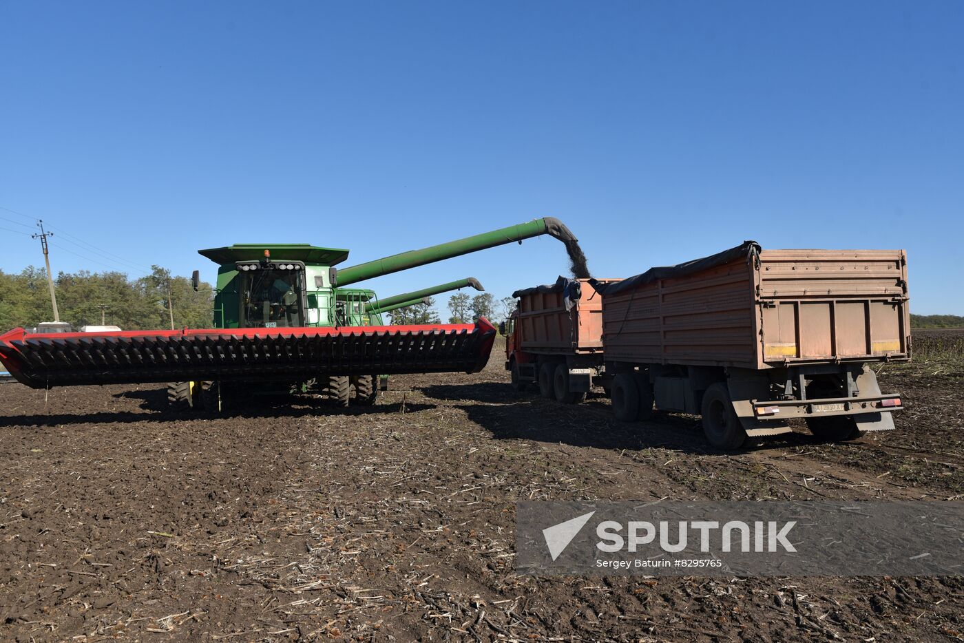 Russia Ukraine Military Operation Harvesting