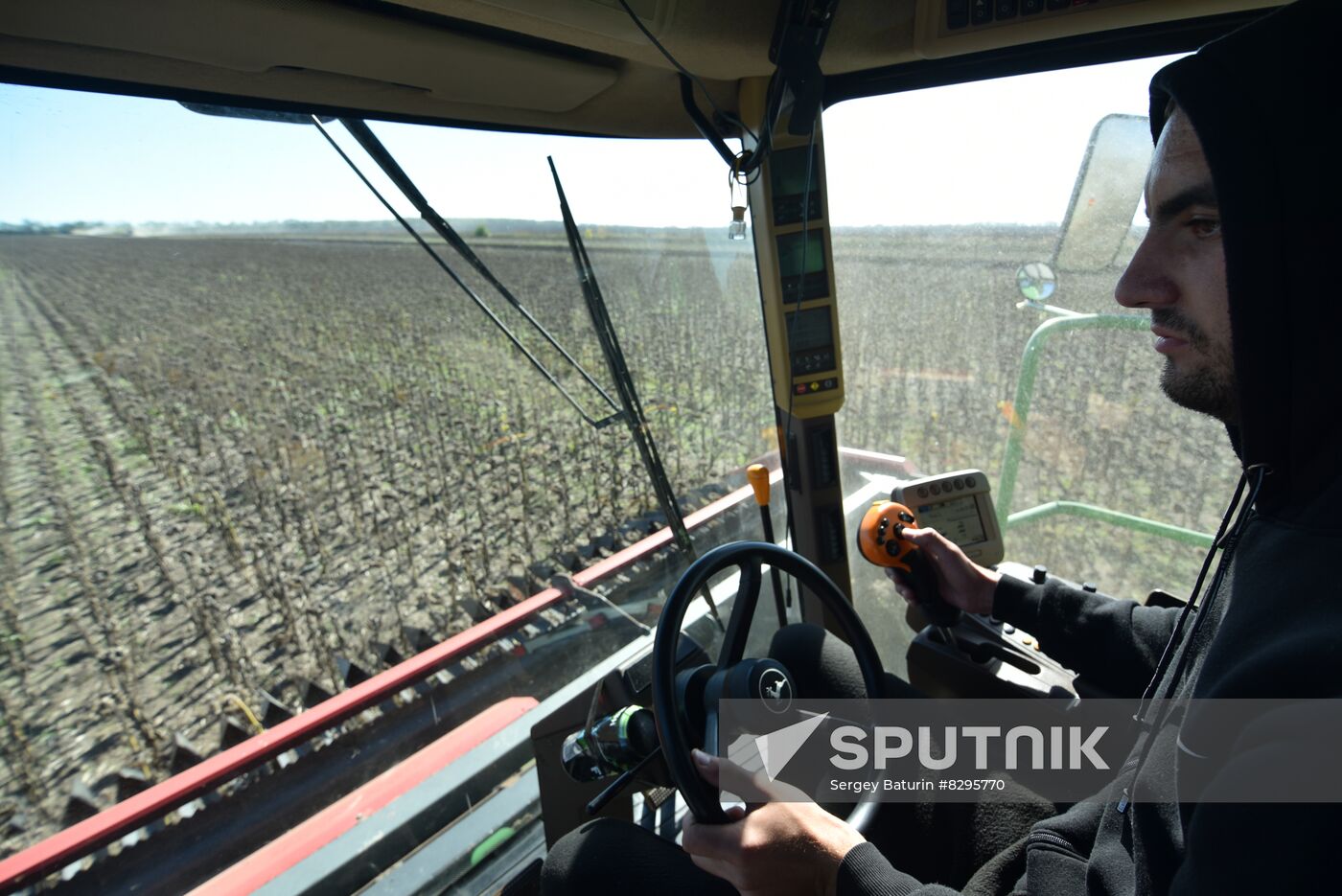 Russia Ukraine Military Operation Harvesting