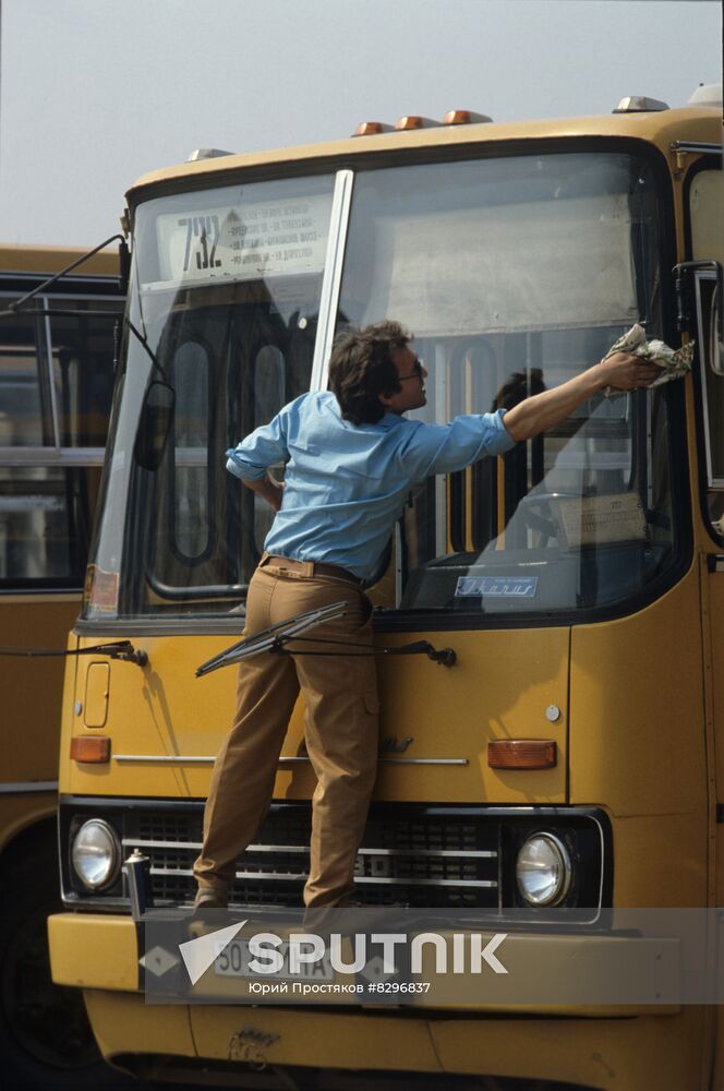 Bus travels around Moscow