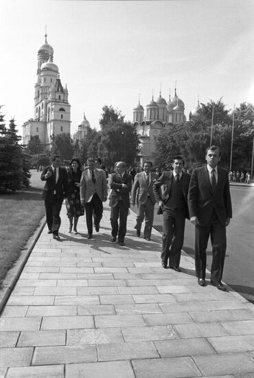 Colombian parliamentarians visit USSR