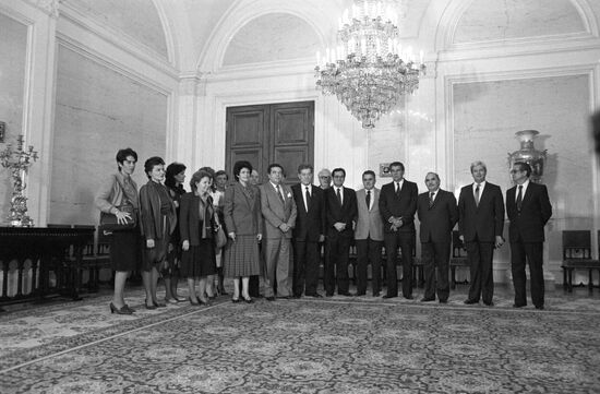 Colombian parliament members visit Soviet Union