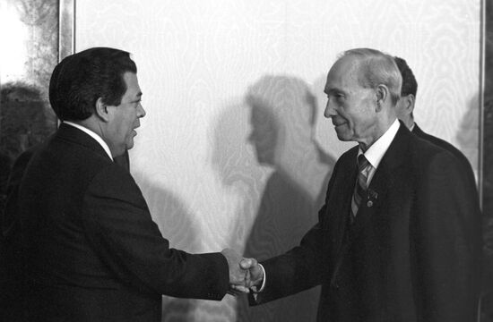 Colombian parliamentarians visit USSR