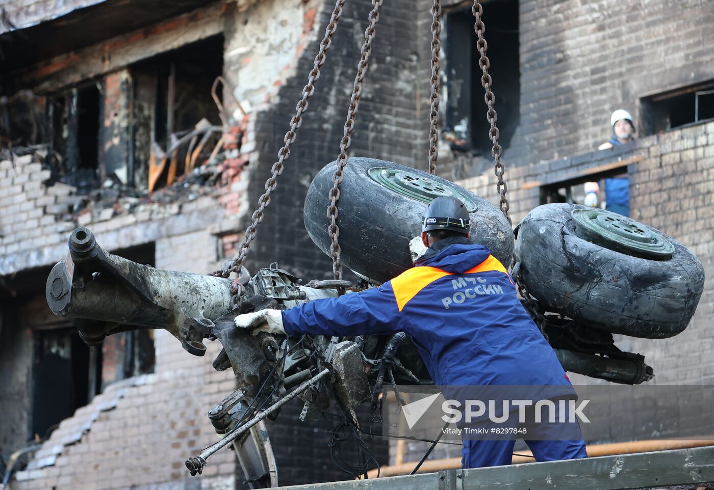 Russia Plane Crash Debris Removal