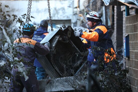 Russia Plane Crash Debris Removal