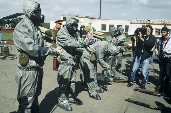 Journalists of testing grounds