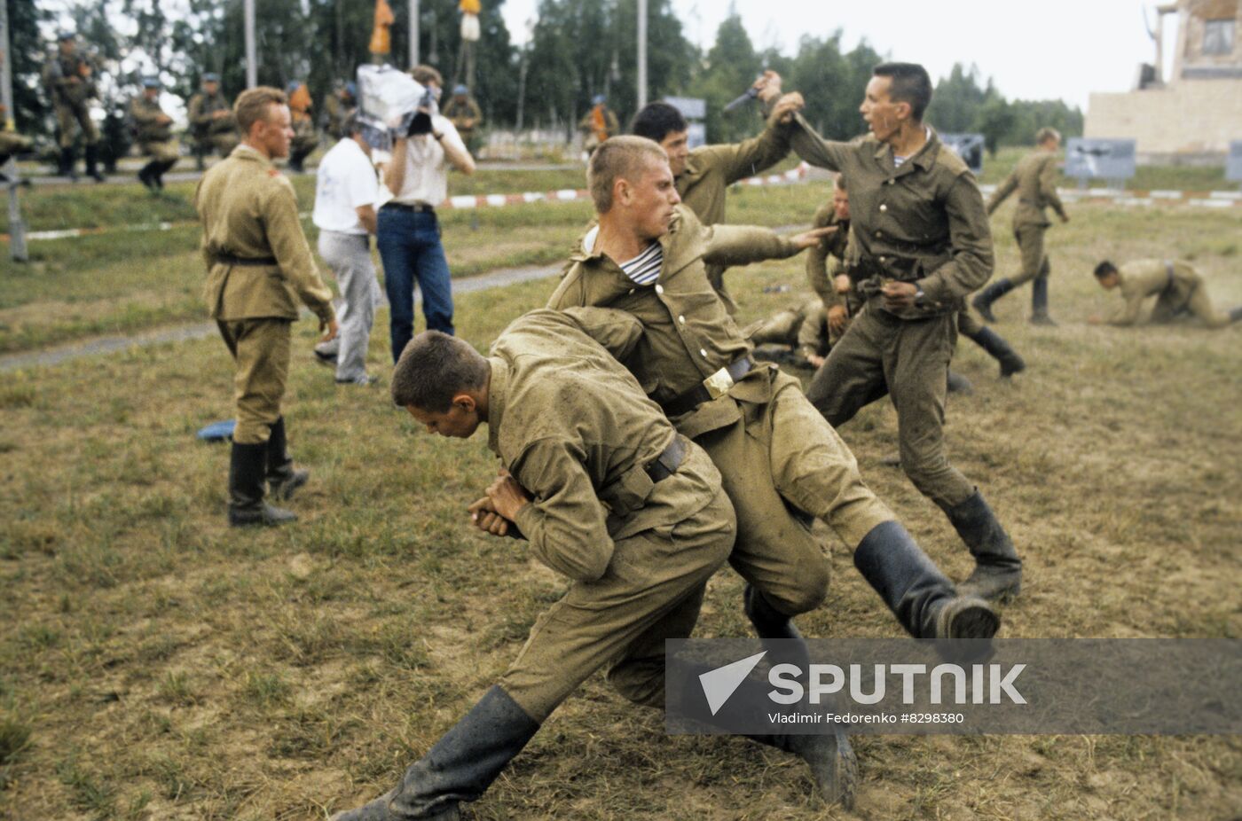 Journalists of testing grounds