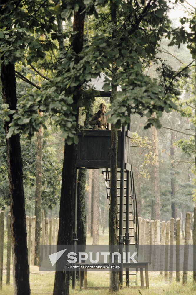 Journalists visit training center