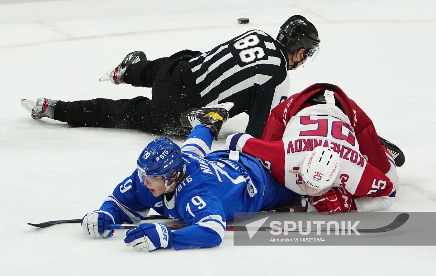 Russia Ice Hockey Kontinental League Dynamo - Lokomotiv