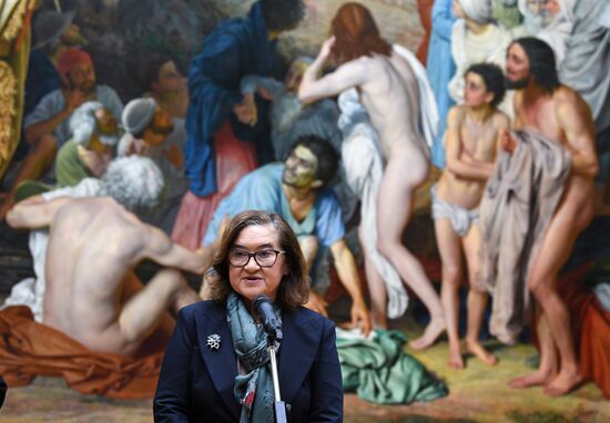 Russia Art Ivanov Exhibition
