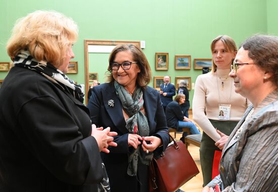 Russia Art Ivanov Exhibition