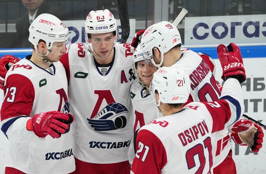 Russia Ice Hockey Kontinental League Dynamo - Lokomotiv
