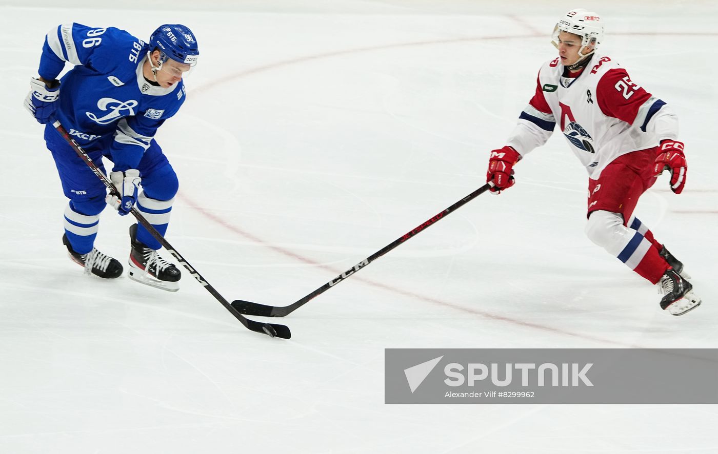 Russia Ice Hockey Kontinental League Dynamo - Lokomotiv