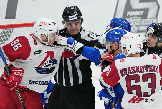 Russia Ice Hockey Kontinental League Dynamo - Lokomotiv