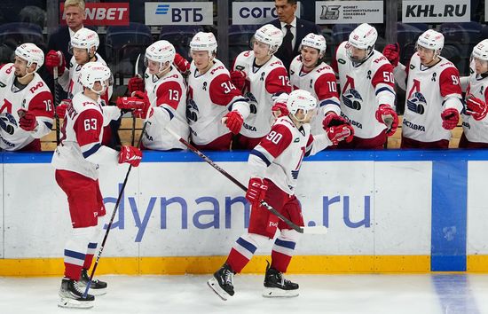 Russia Ice Hockey Kontinental League Dynamo - Lokomotiv