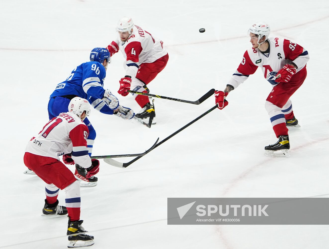 Russia Ice Hockey Kontinental League Dynamo - Lokomotiv