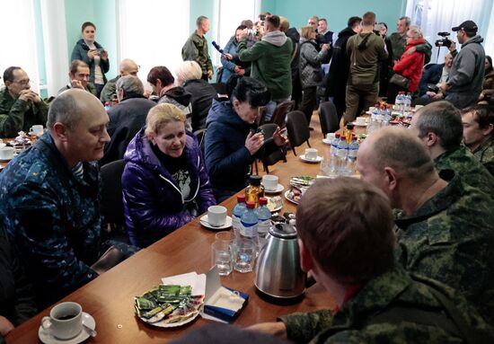 Russia Ukraine Military Operation Prisoners Return