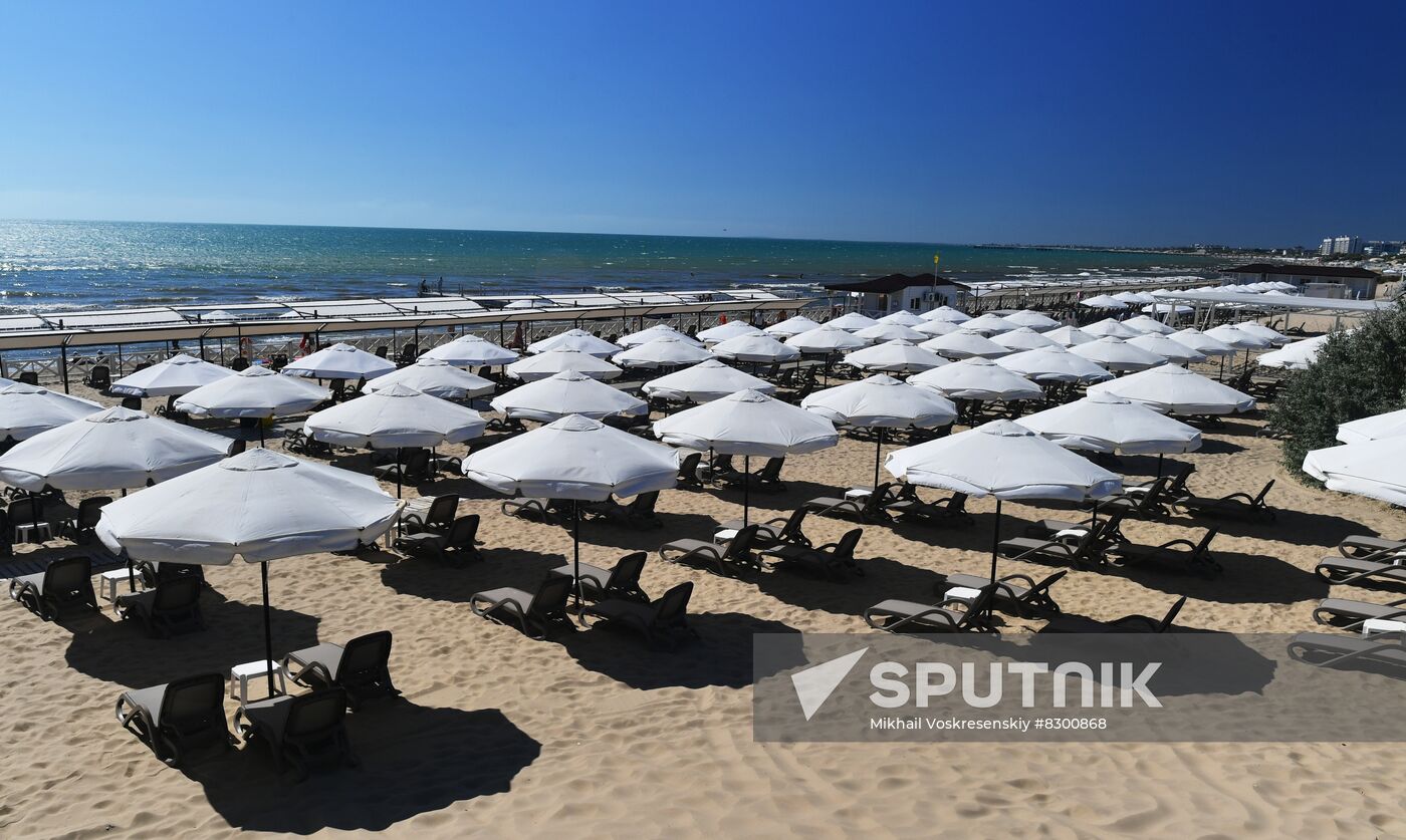 Mirakleon beach in Krasnodar Territory