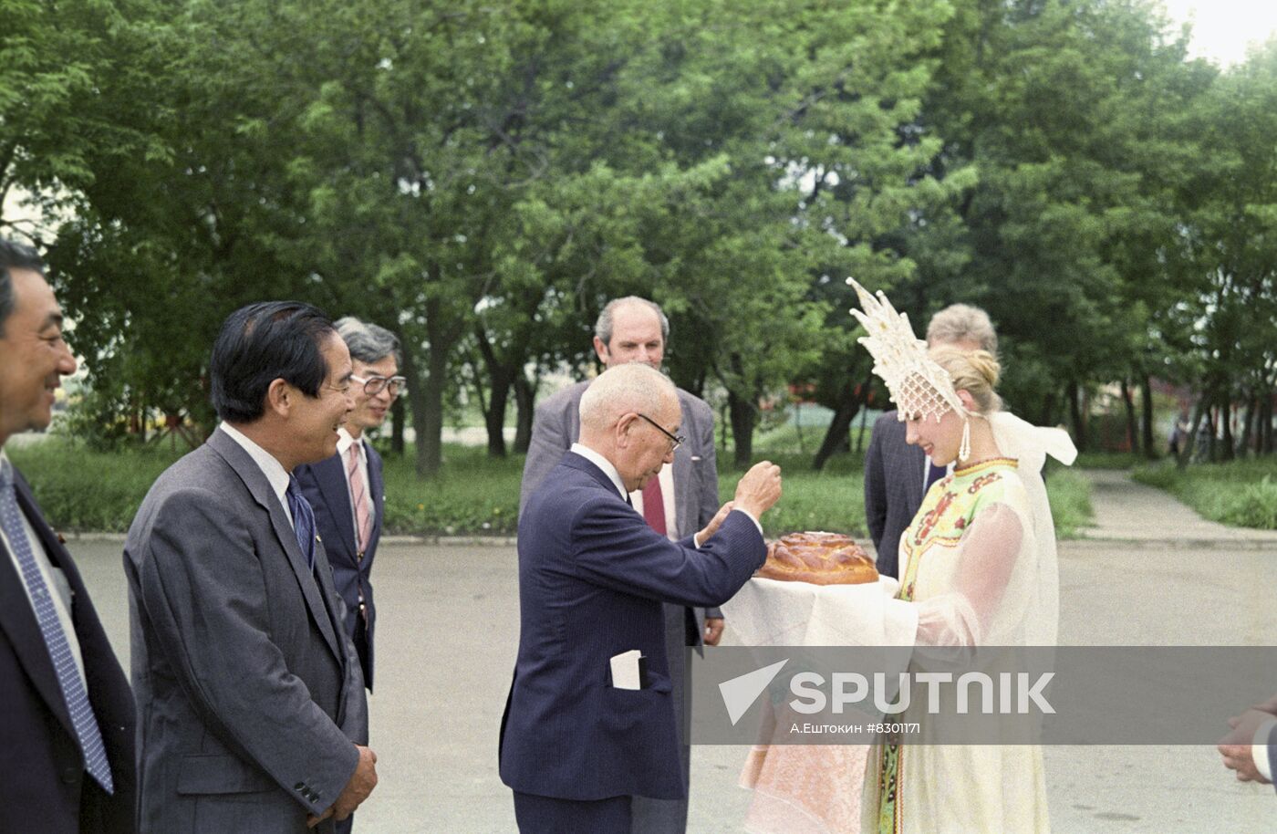 Mayor of Niigama, Japan, visits Vladivostok