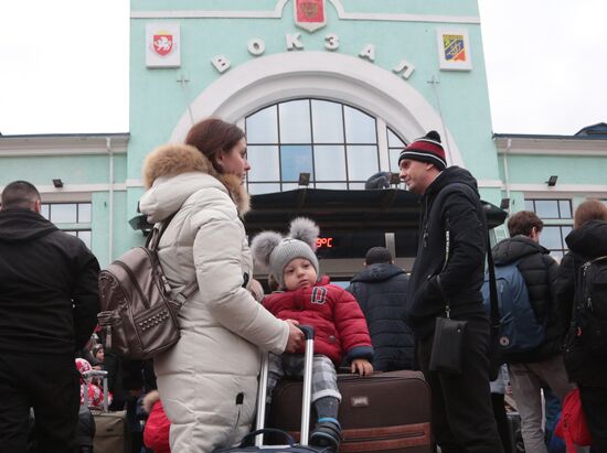 Russia Ukraine Military Operation Evacuees