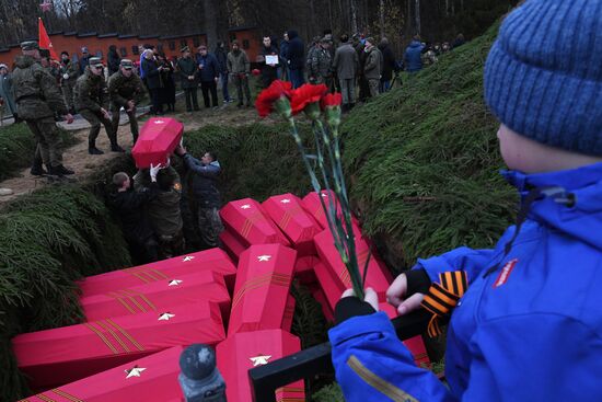 Russia WWII Soviet Soldiers Reburial