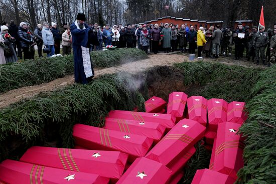 Russia WWII Soviet Soldiers Reburial