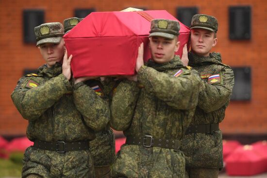 Russia WWII Soviet Soldiers Reburial