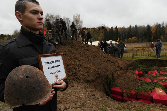 Russia WWII Soviet Soldiers Reburial