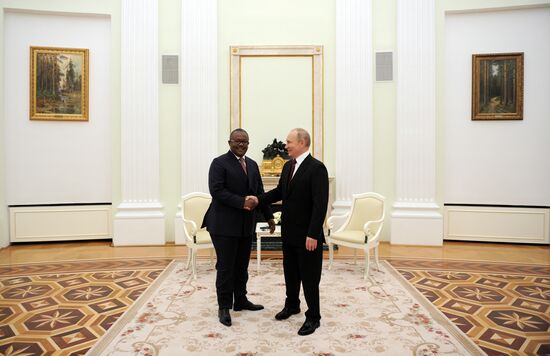 Russia Guinea-Bissau