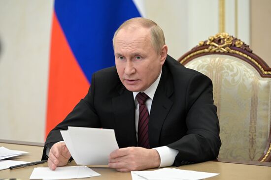 Russia Putin Armed Forces Needs Support Council