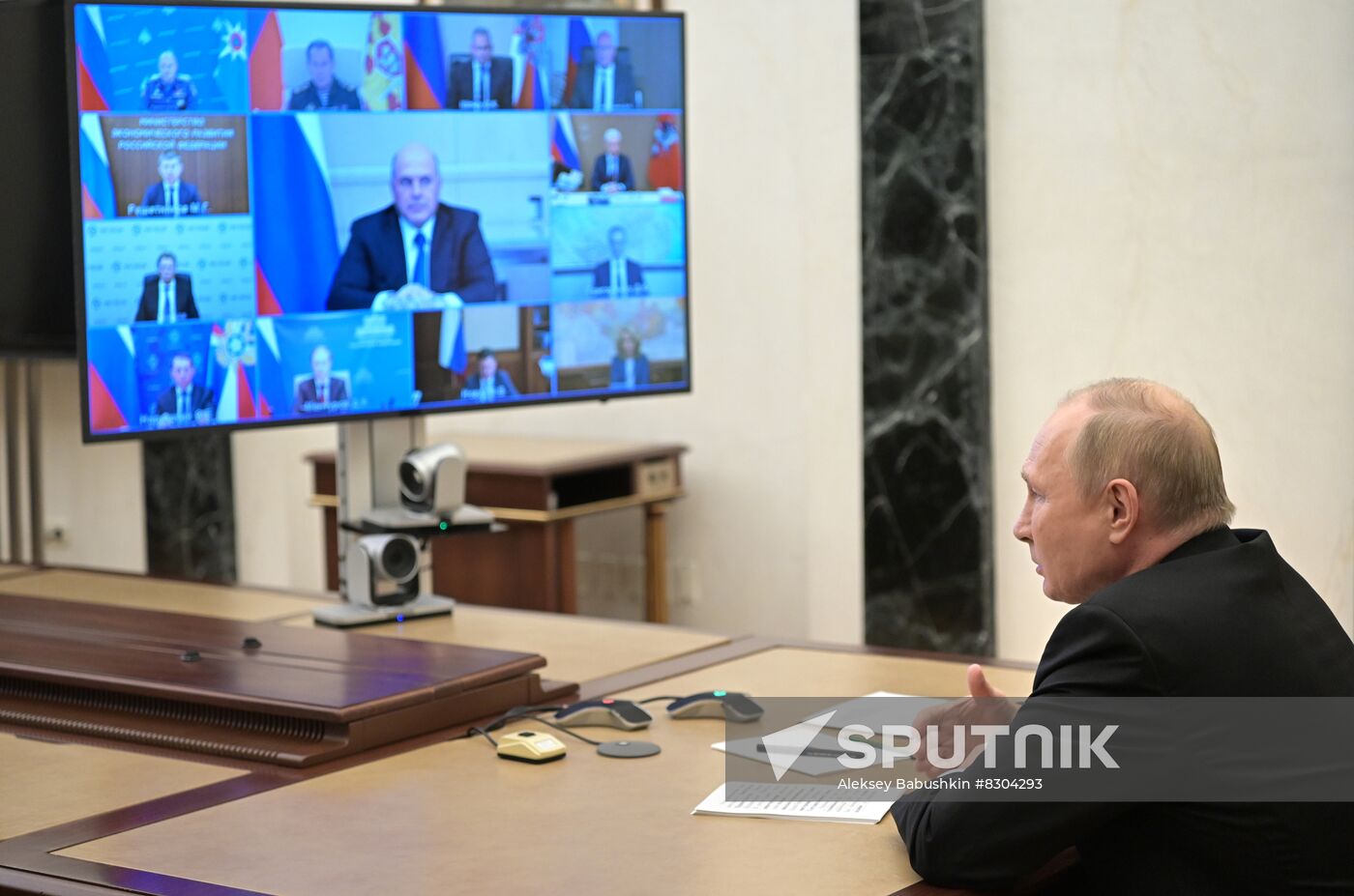 Russia Putin Armed Forces Needs Support Council