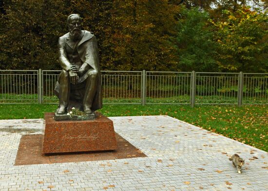 Monument to writer Fyodor Dostoyevsky in Zaraisk